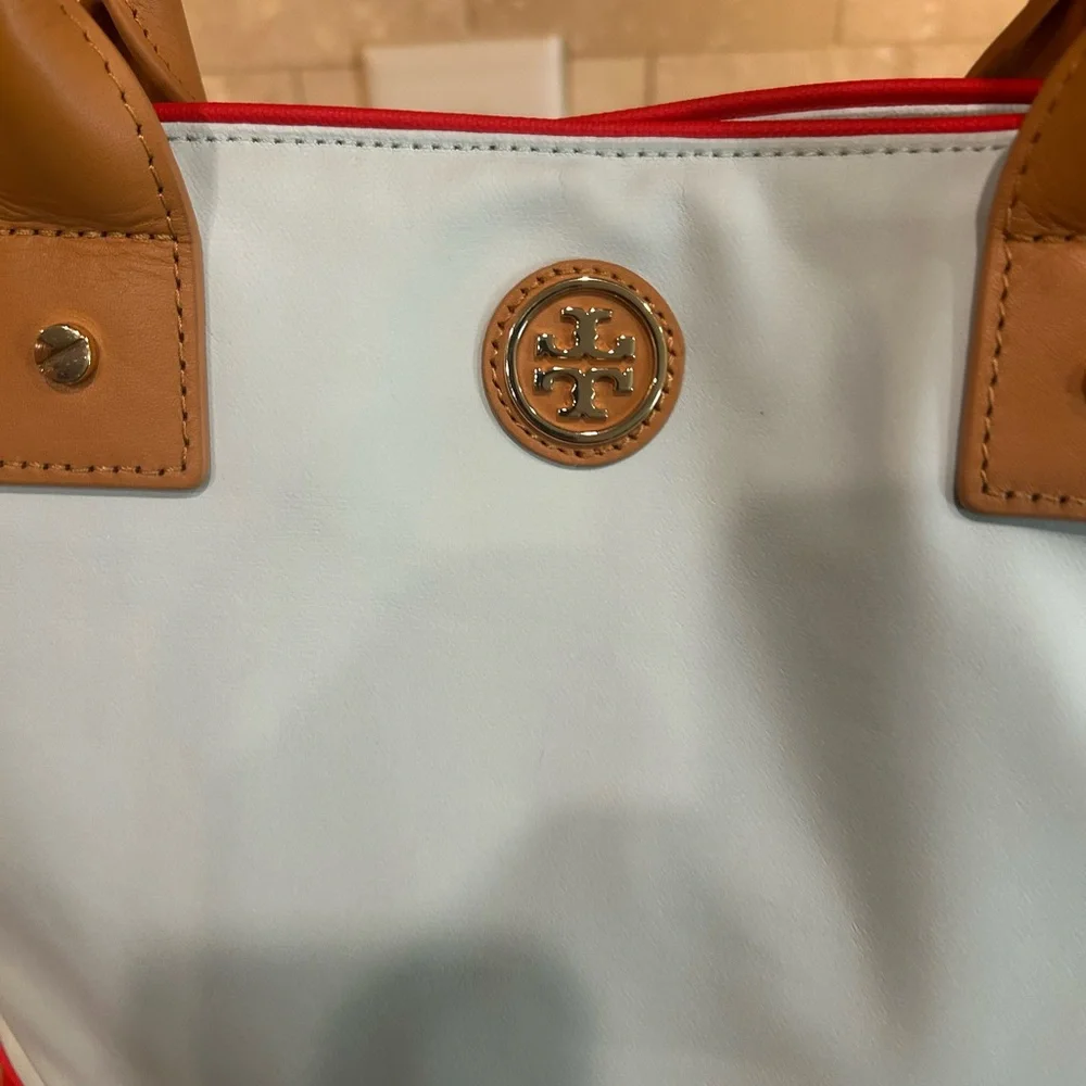 Tory Burch Two-Tone Nylon Tote - Light White & Red - Picture 3 of 11